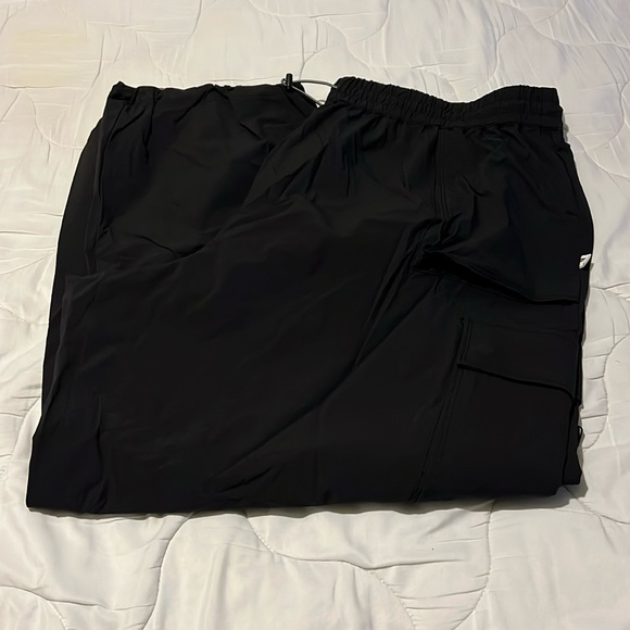 Fabletics Women’s Heights Lightweight Cargo Pants Wide Leg Size 3X EUC - Picture 3 of 15